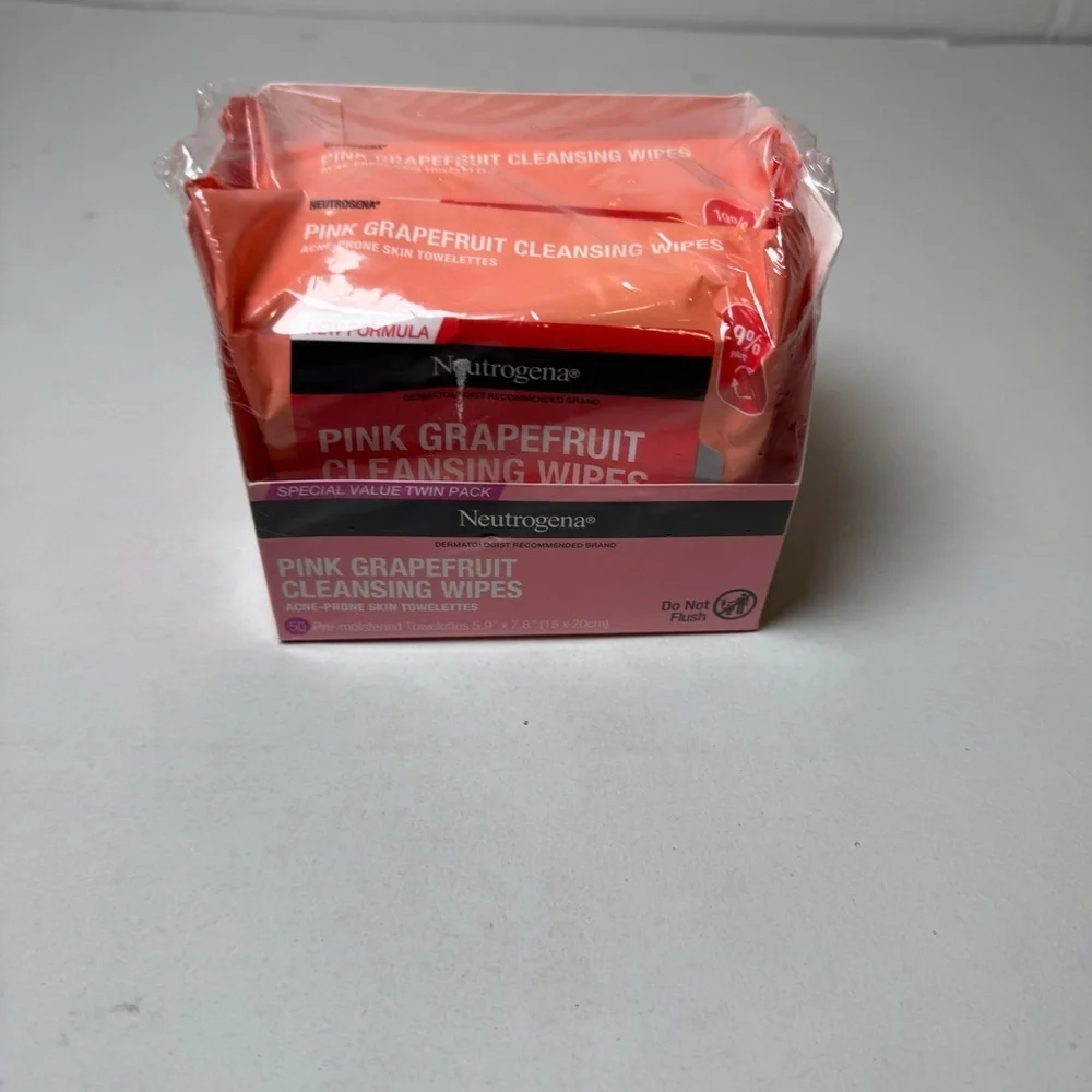 Neutrogena Makeup Remover Cleansing Wipes, Pink Grapefruit, 2 x 25 Ct